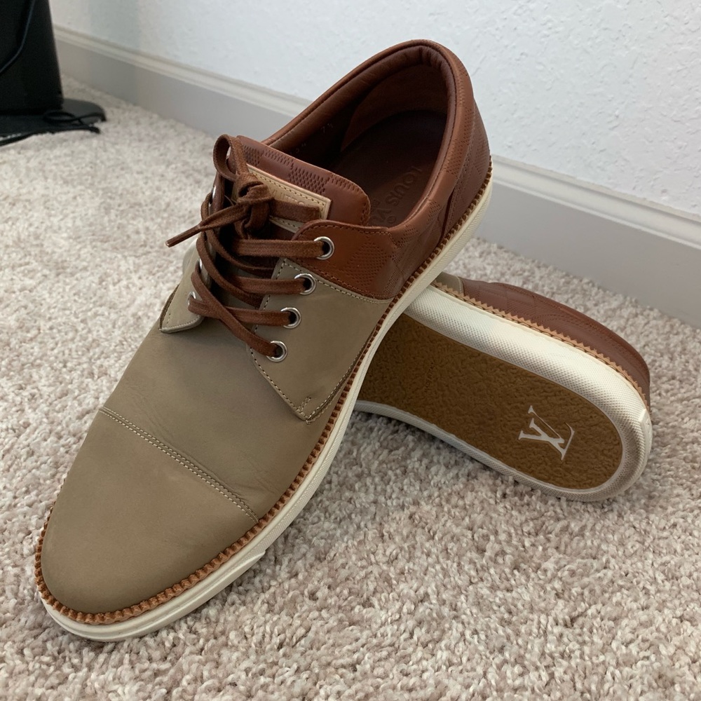 Men’s Louis Vuitton sneakers size 7.5 (US 9)